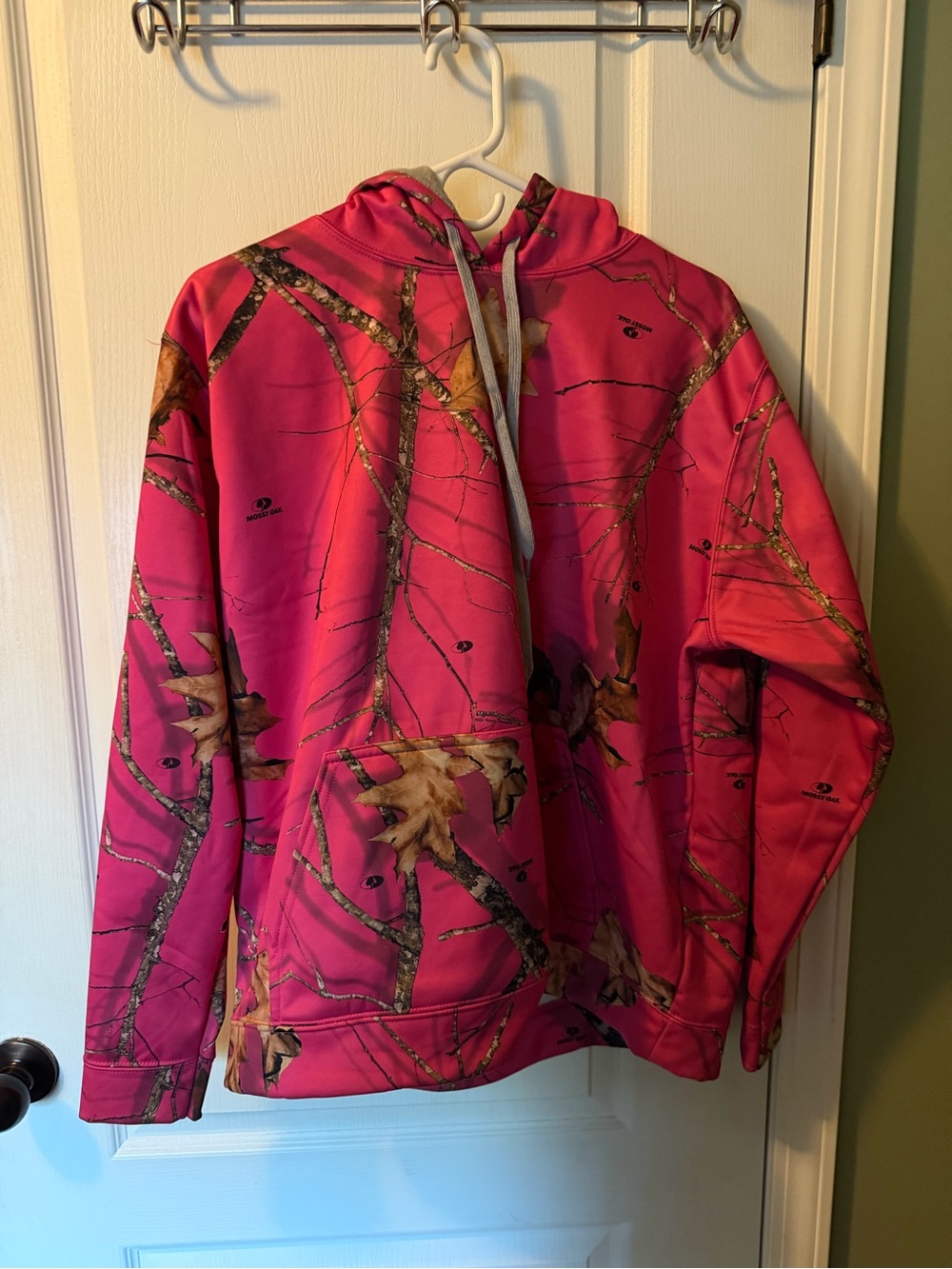 Mossy Oak Hot Pink Camo Hooded Pullover